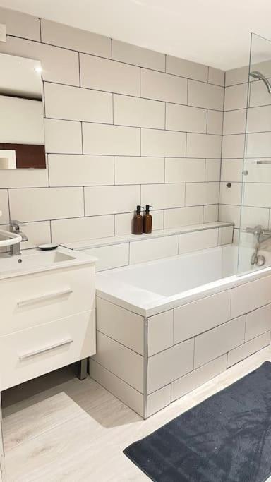 Appartement L'Ambitieux - Centre De Vienne Extérieur photo